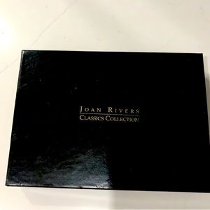 Joan Rivers clip on jewelry set earrings